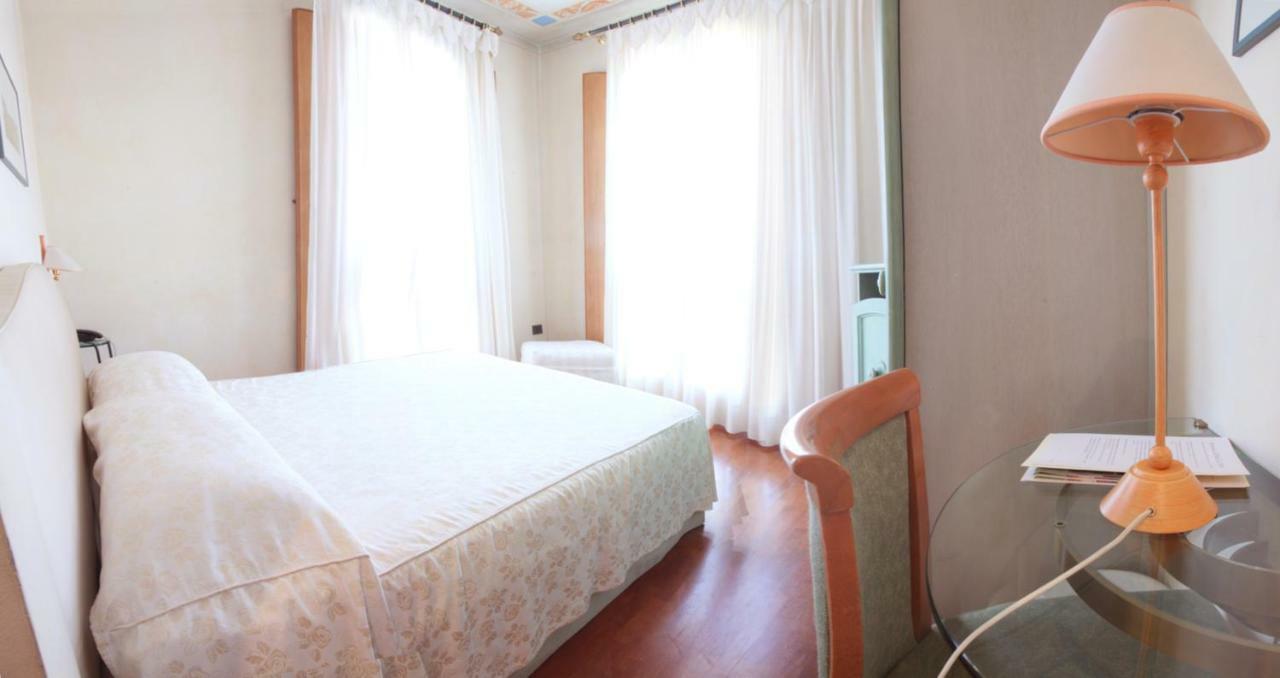 Hotel La Torre Torreglia Exterior photo